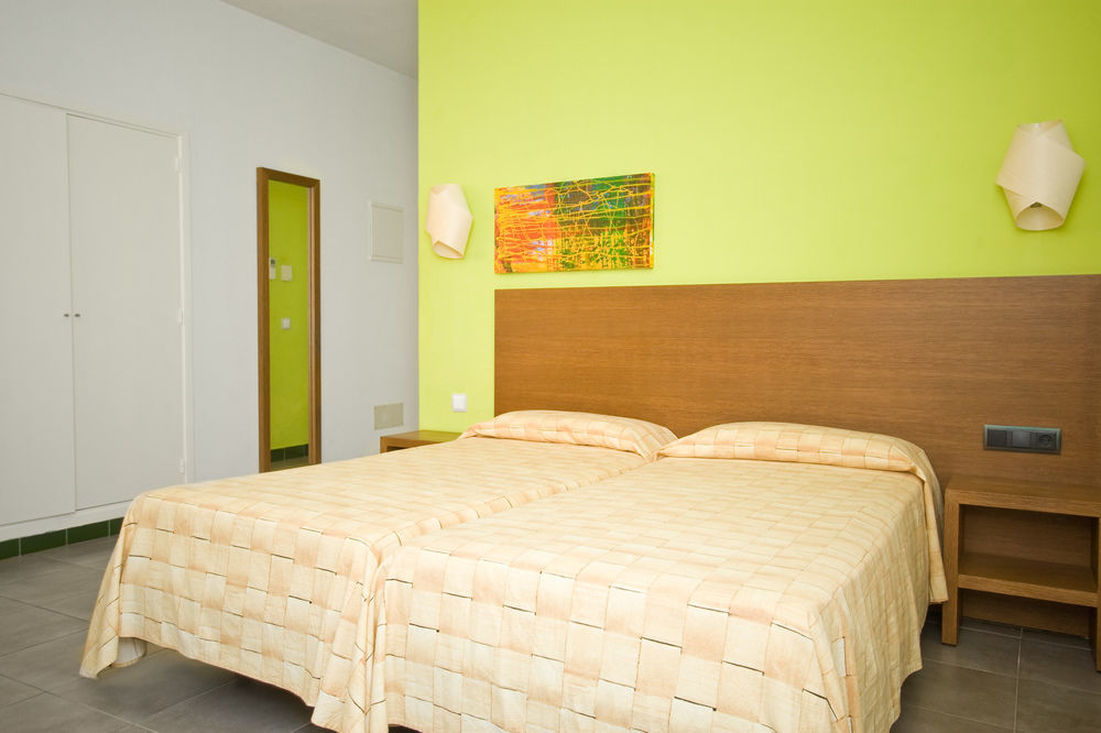 Es Mitjorn Hotel San Antonio  Kültér fotó