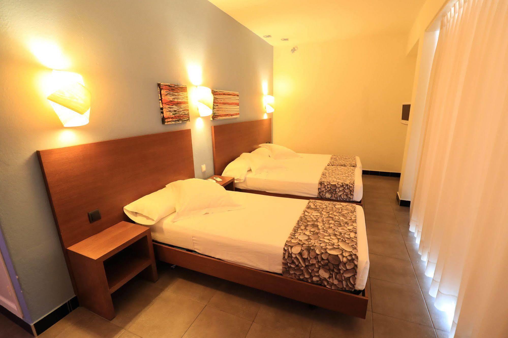 Es Mitjorn Hotel San Antonio  Kültér fotó