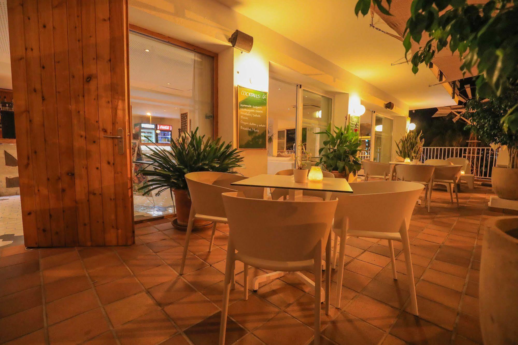 Es Mitjorn Hotel San Antonio  Kültér fotó