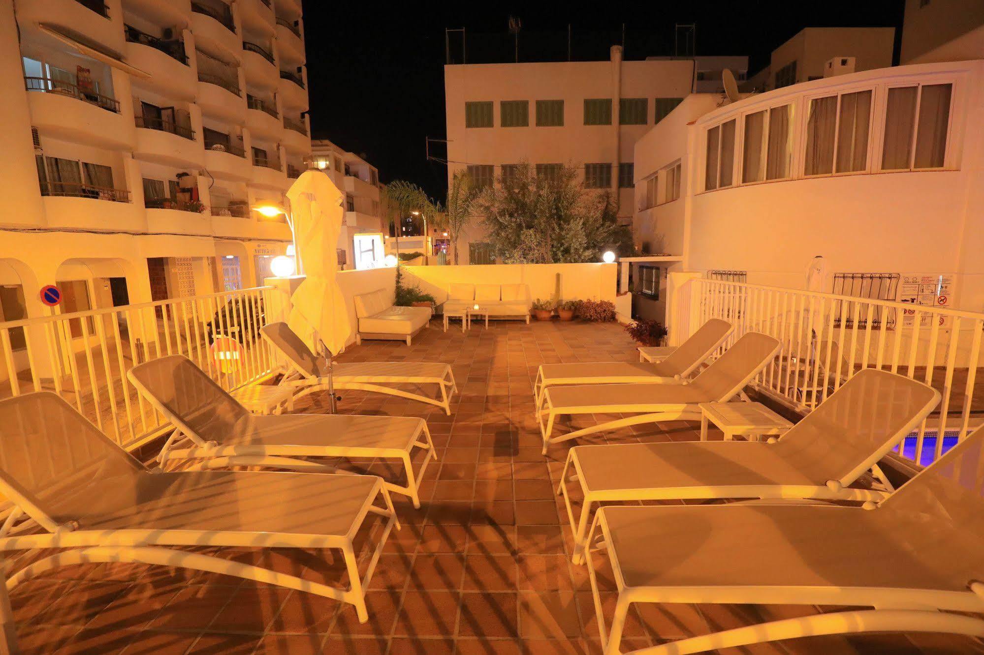 Es Mitjorn Hotel San Antonio  Kültér fotó